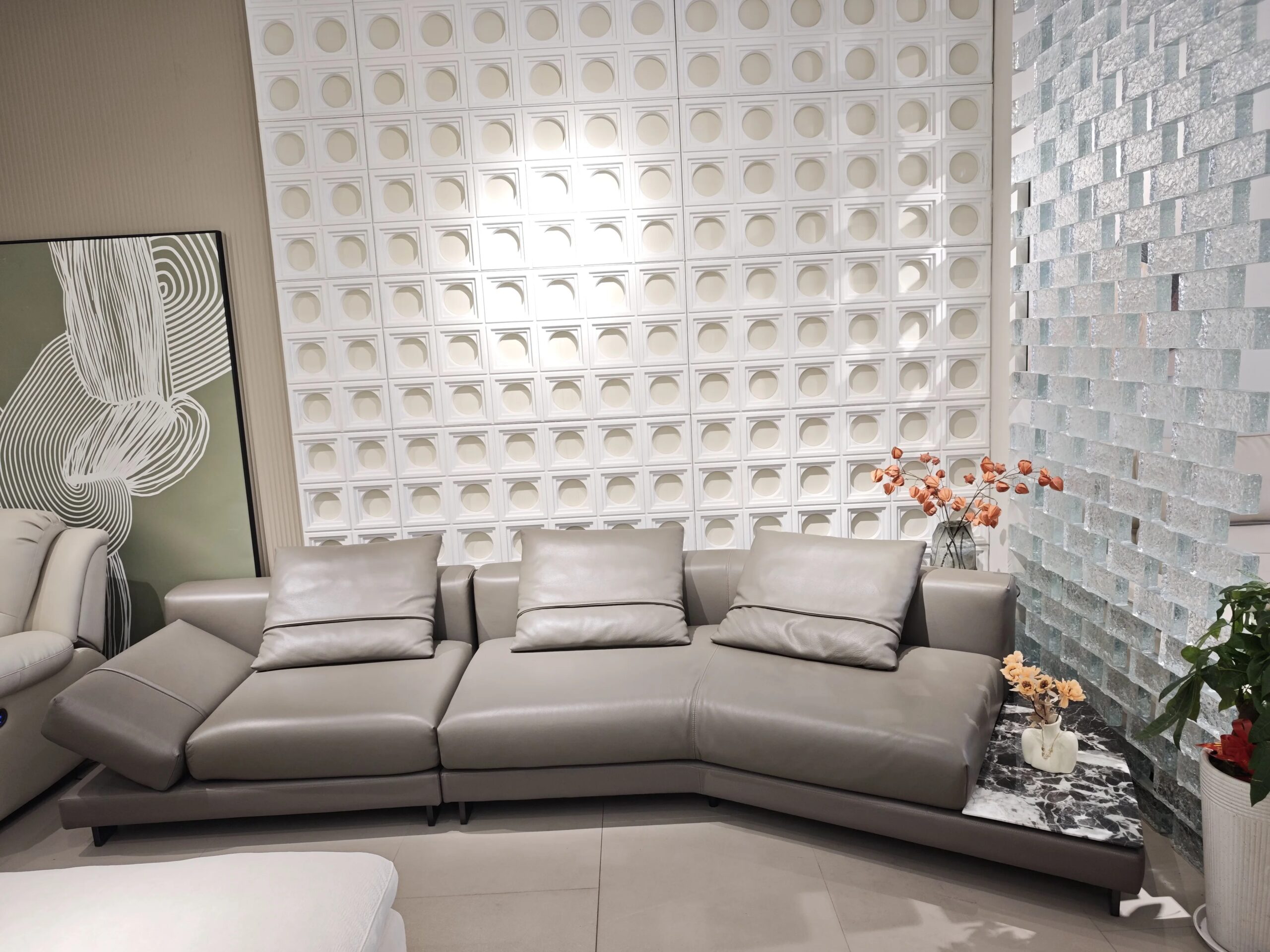 Classics-Italy-High-End-Modern-Horizon-Three