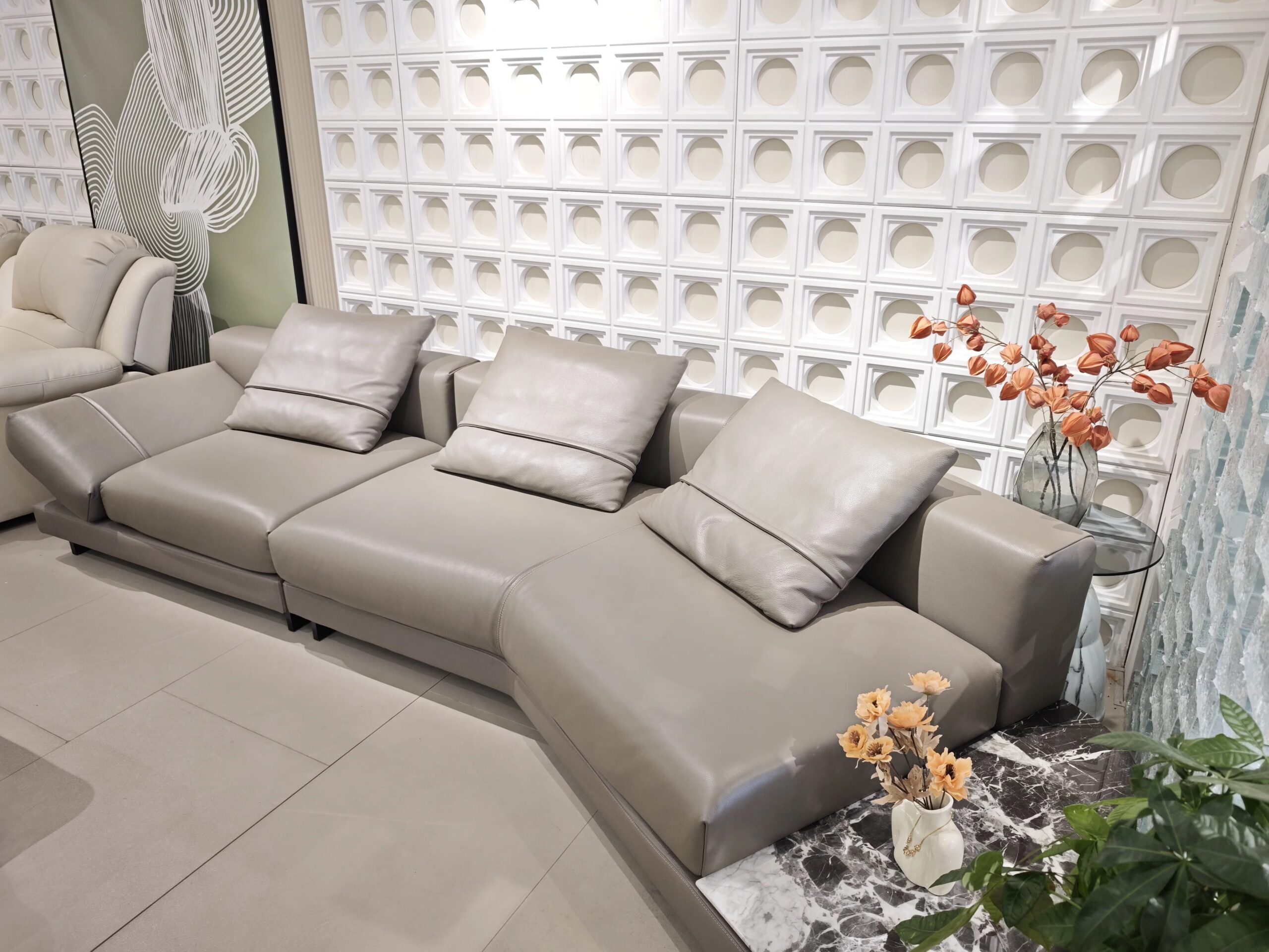 Classics-Italy-High-End-Modern-Horizon-Three