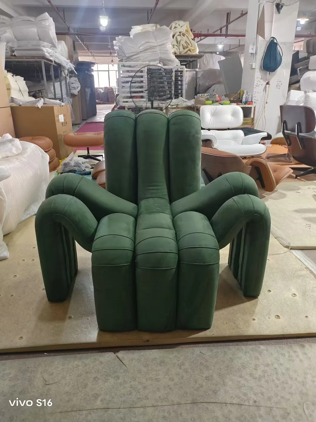 Creative-Spider-Shaped-Contemporary-Fabric-Reclining-Sofa