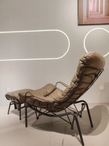 Italian-Luxury-Living-Room-Chaise-Lounge-Modern