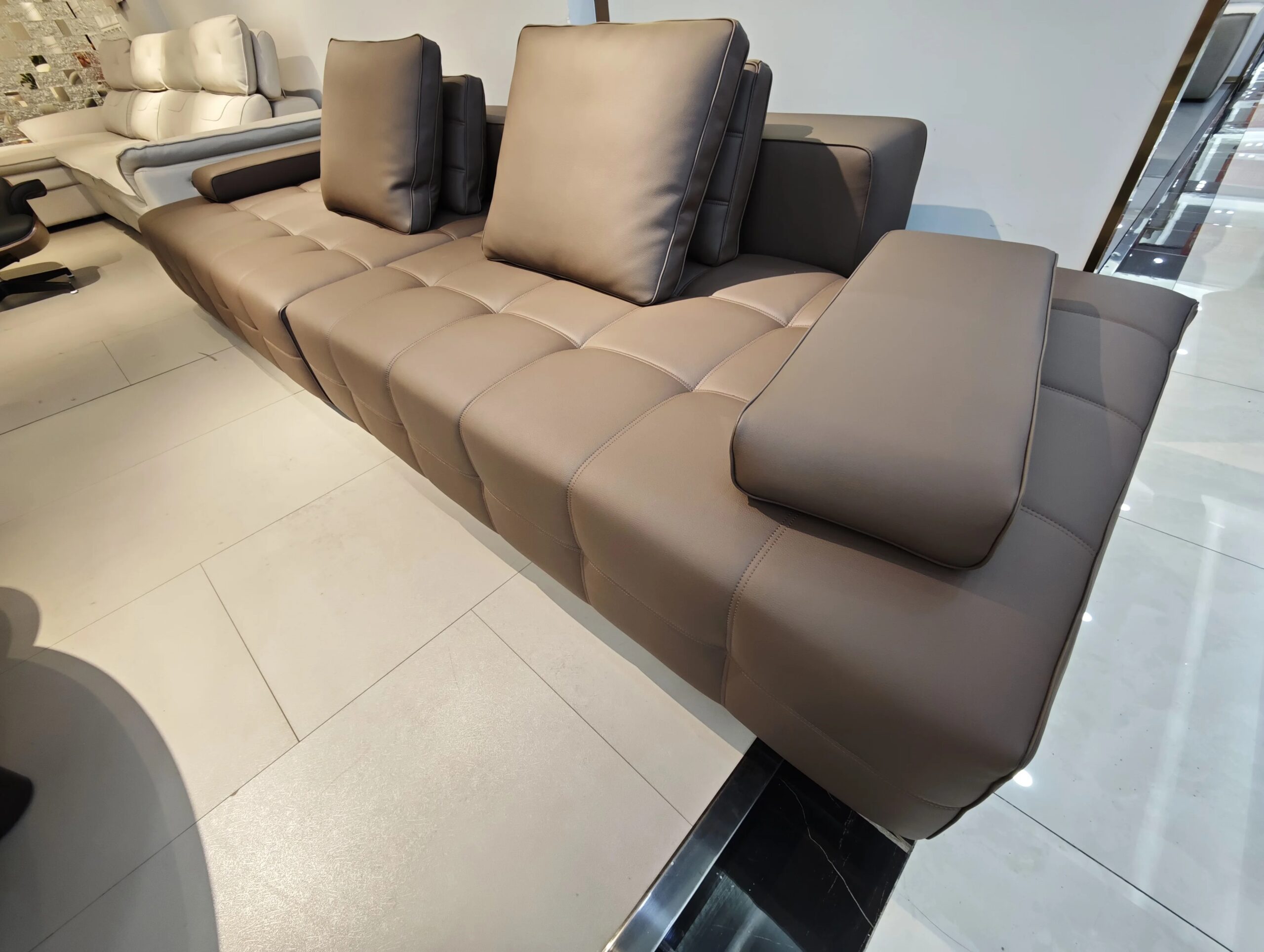 Italian-Superfine-Leather-Chesterfield-Sofa-Minimalist-Modular