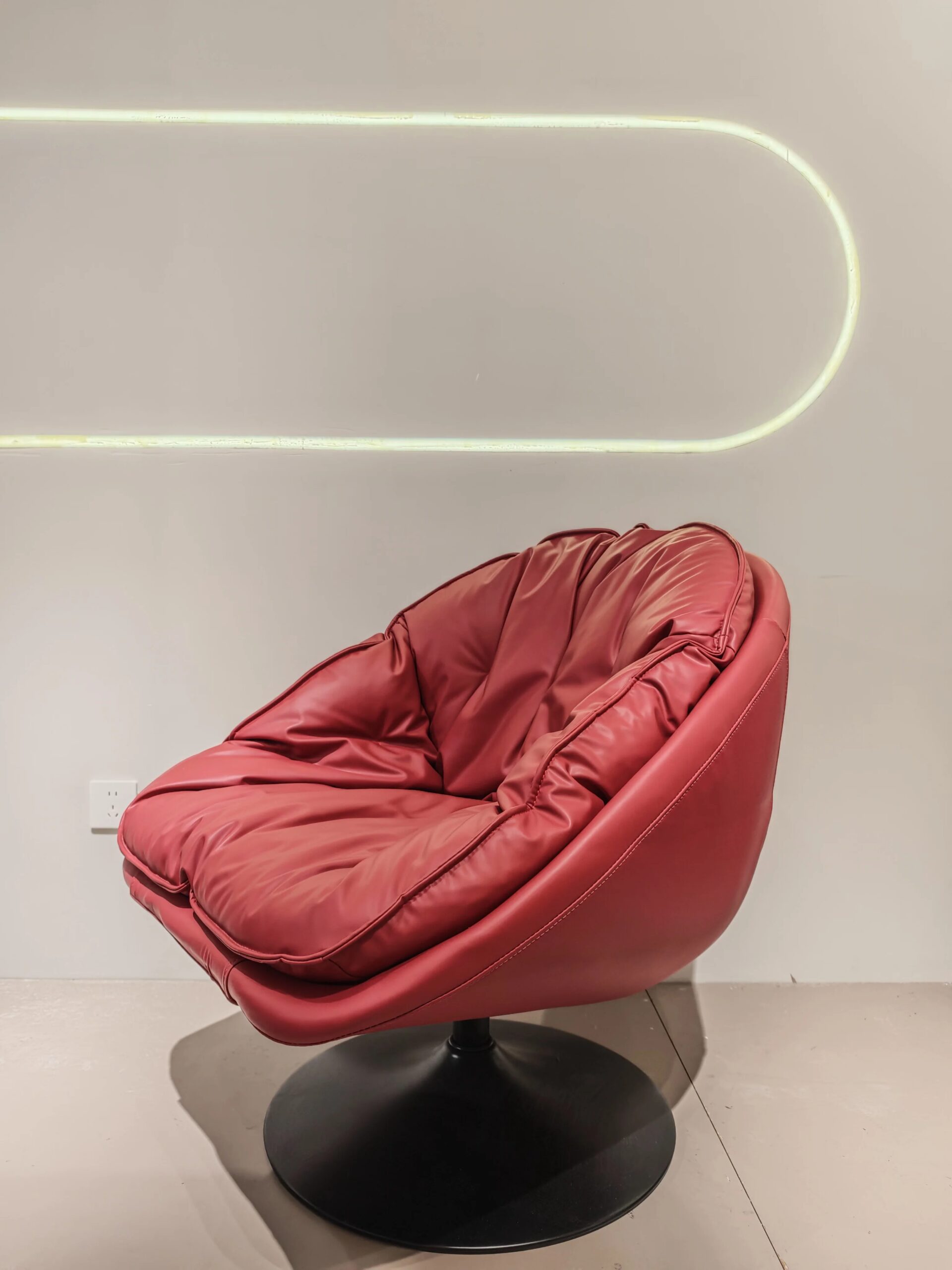Modern-Midcentury-Luxury-Rotating-Chaise-Lounge-Recliner