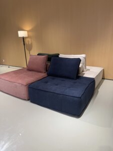 Modern-Minimalist-Modular-Sofas-Vacuum-Compressed-Lightweight