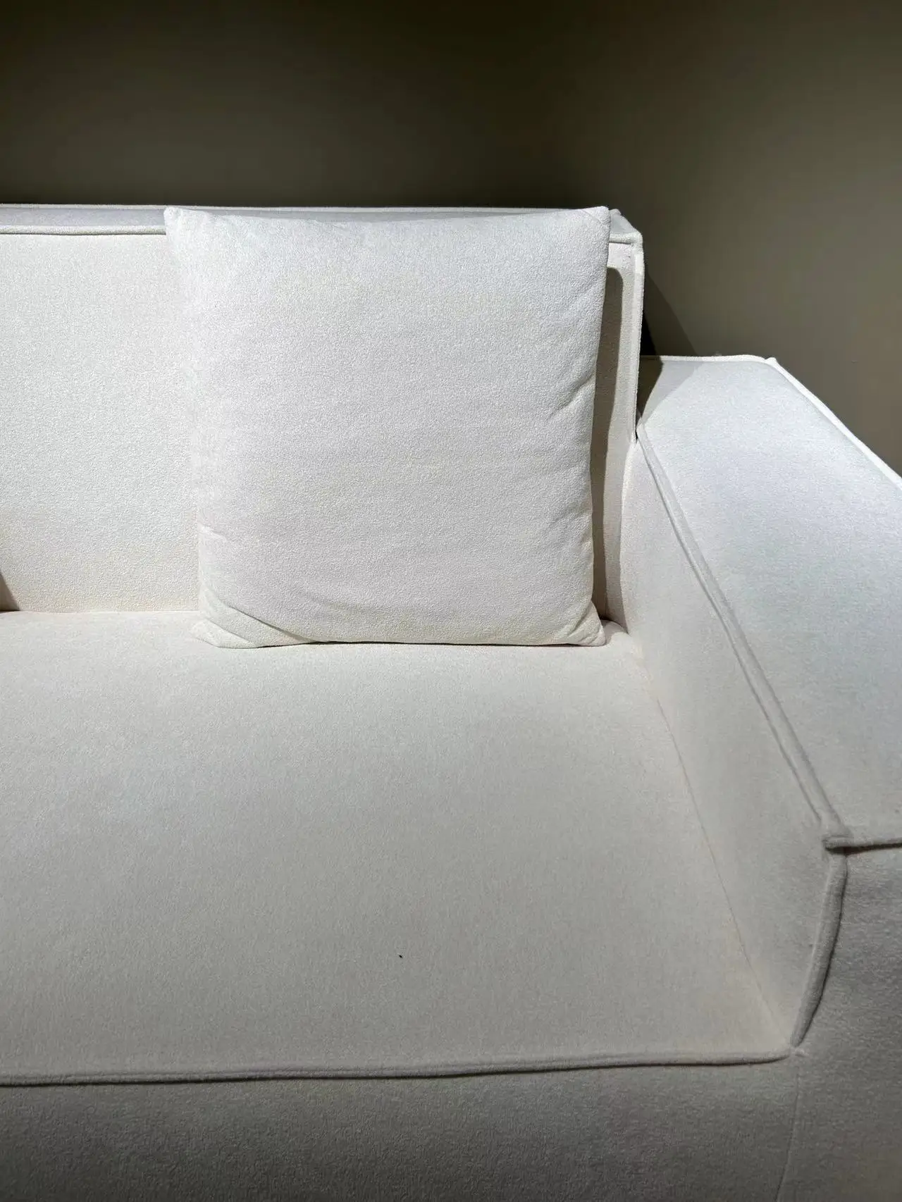 Modern-Sectional-Compression-Sealed-Sofa-Set-for