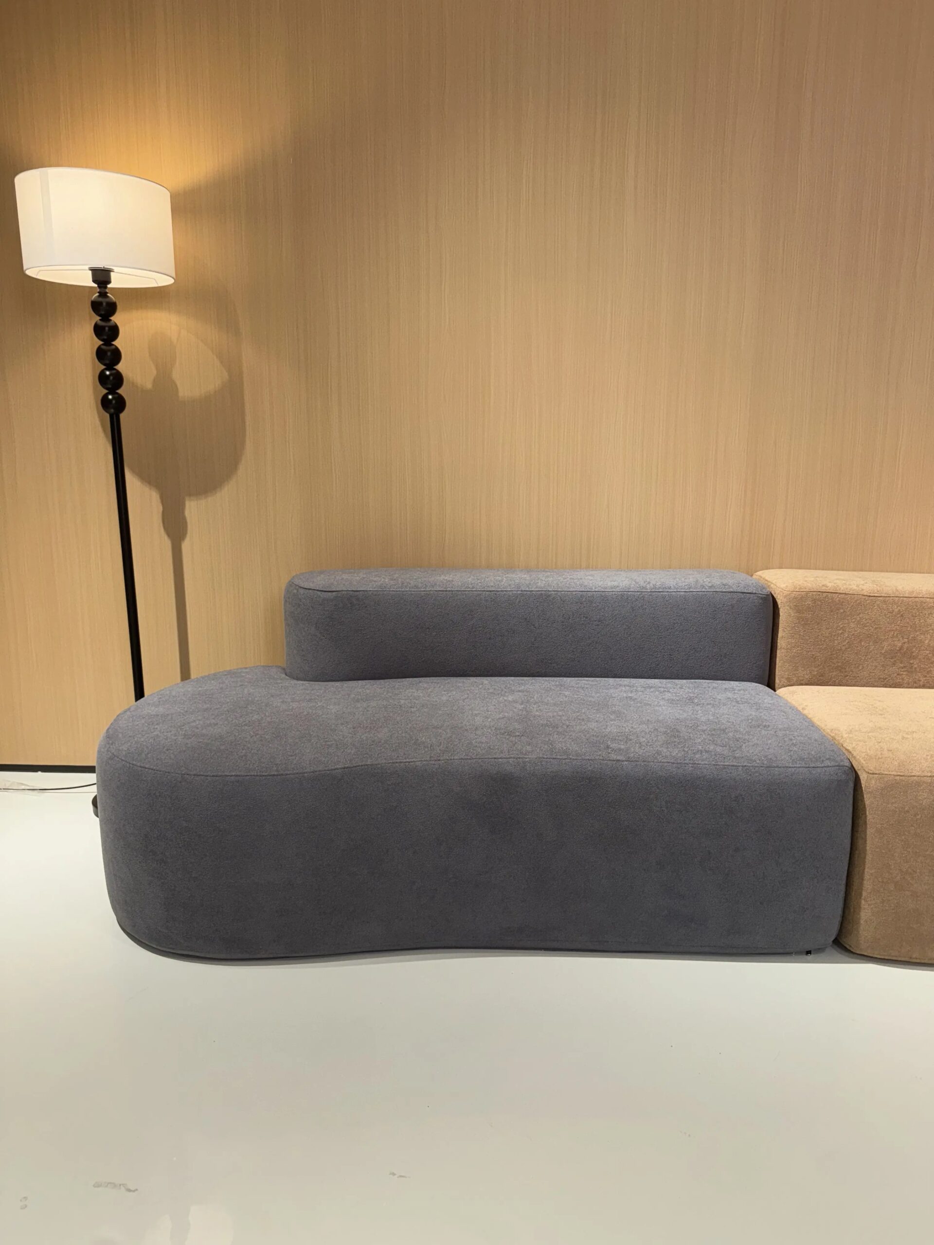 Modern-Simple-Retro-Flannelette-Fabric-Compression-Sofa