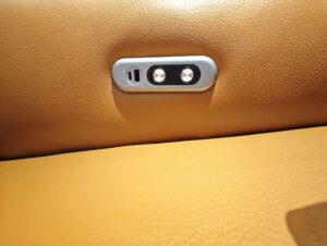 Modern-Three-seater-Chesterfield-Leather-Sofa-Set