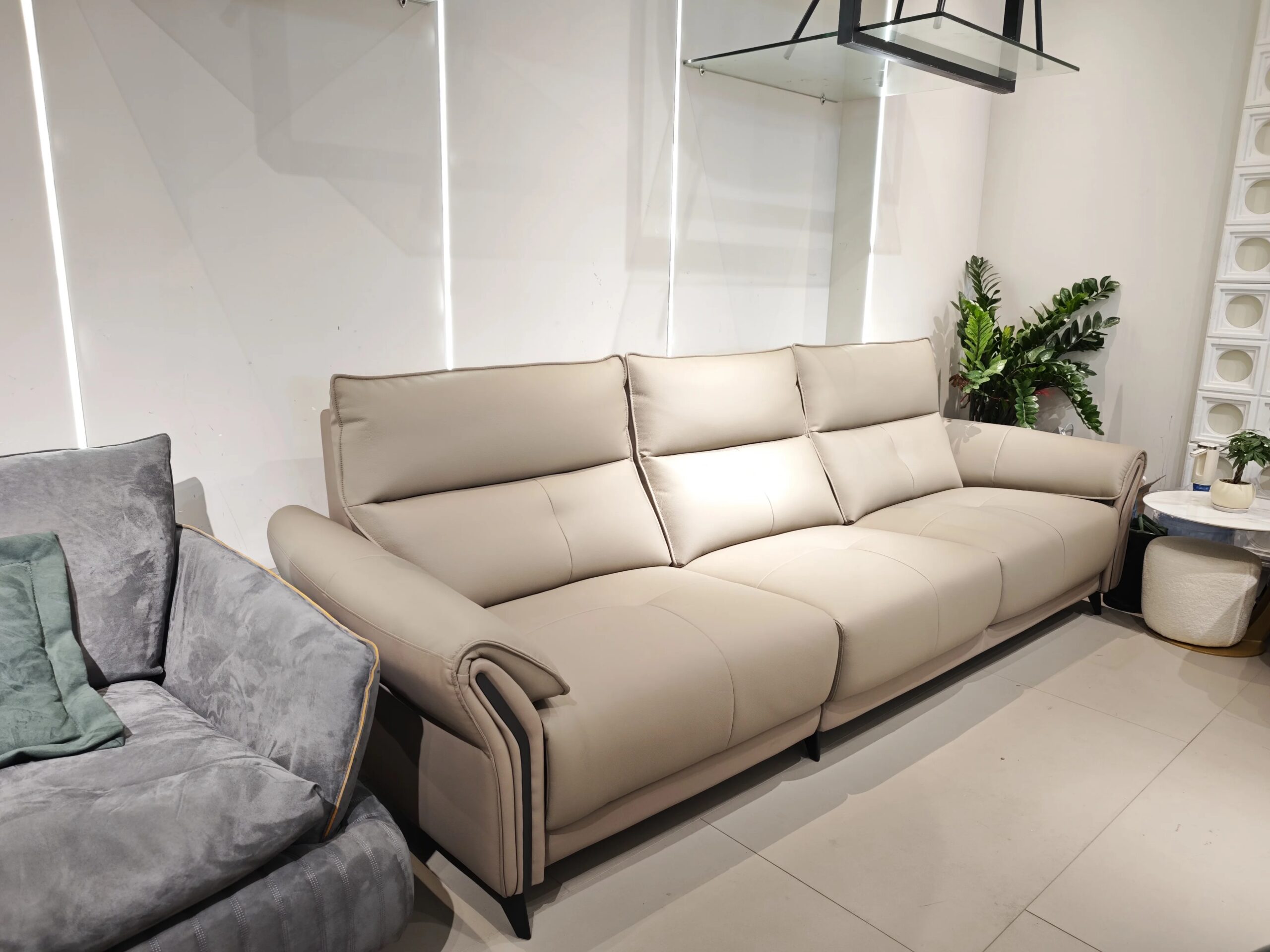 Nordic-Luxury-Chesterfield-Sofa-Minimalist-Style-Genuine