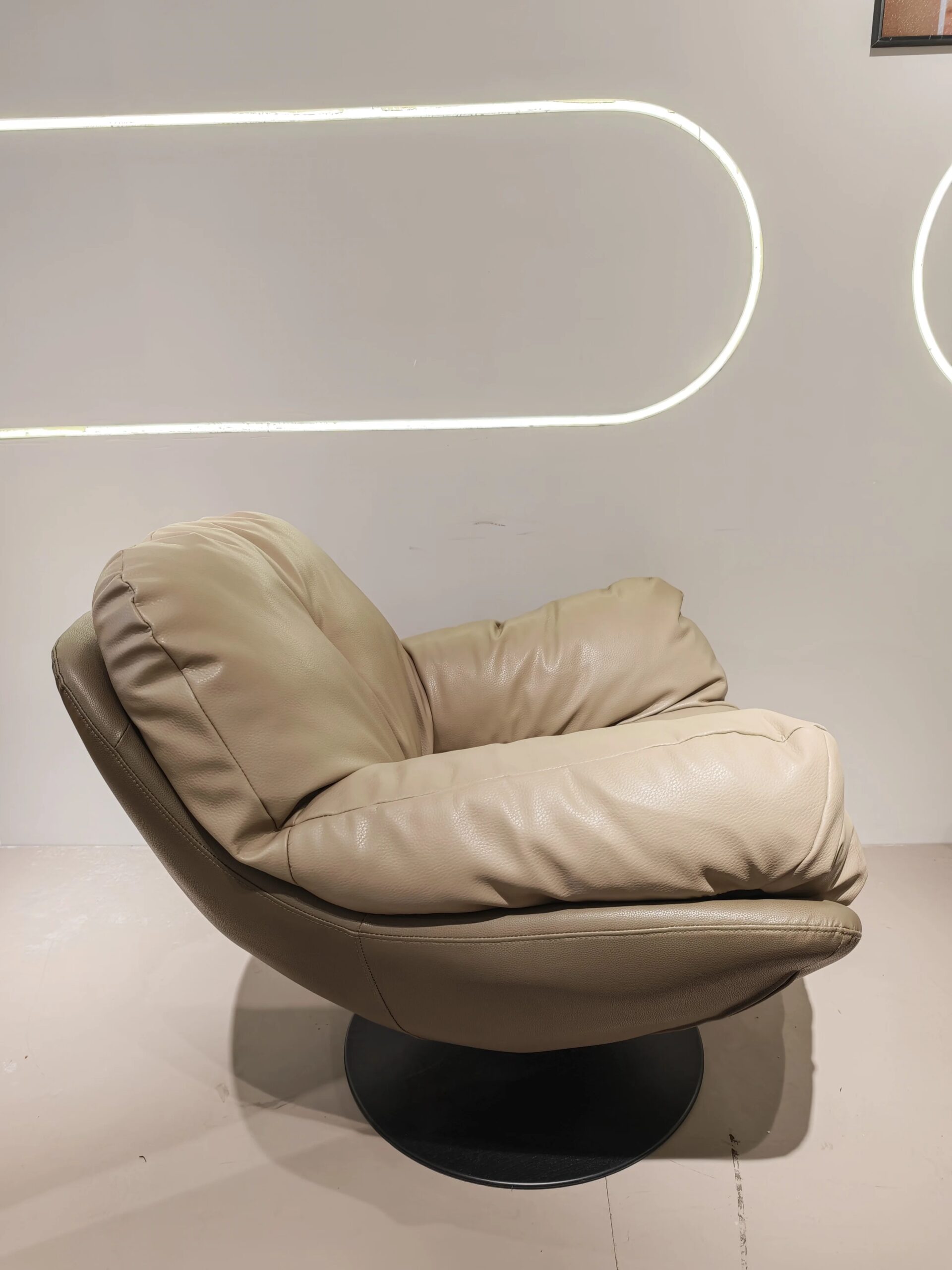 Nordic-Modern-Style-Genuine-Leather-Soft-Single