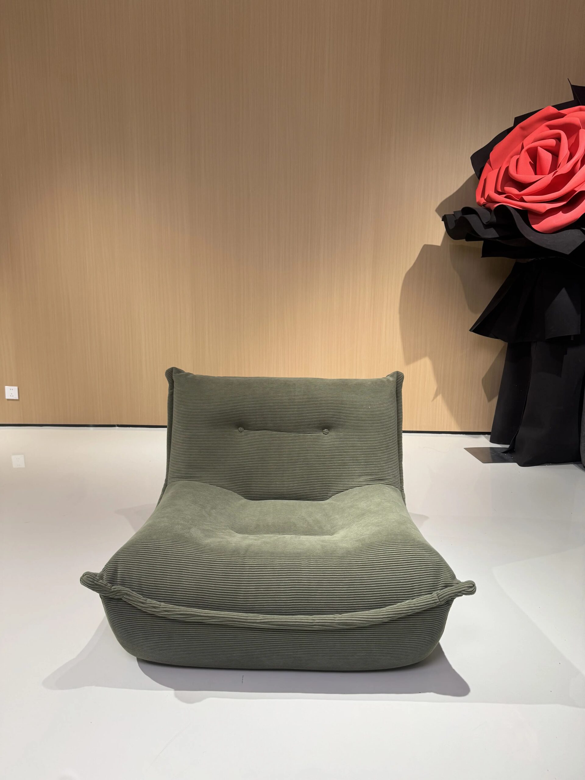 Wholesale-Single-Seater-Minimalist-Design-Soft-Sponge